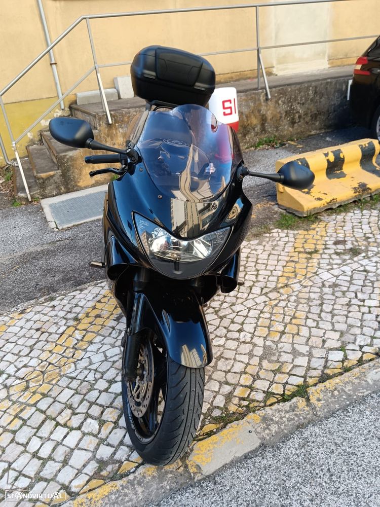 Honda CBR 600 F4 - 13