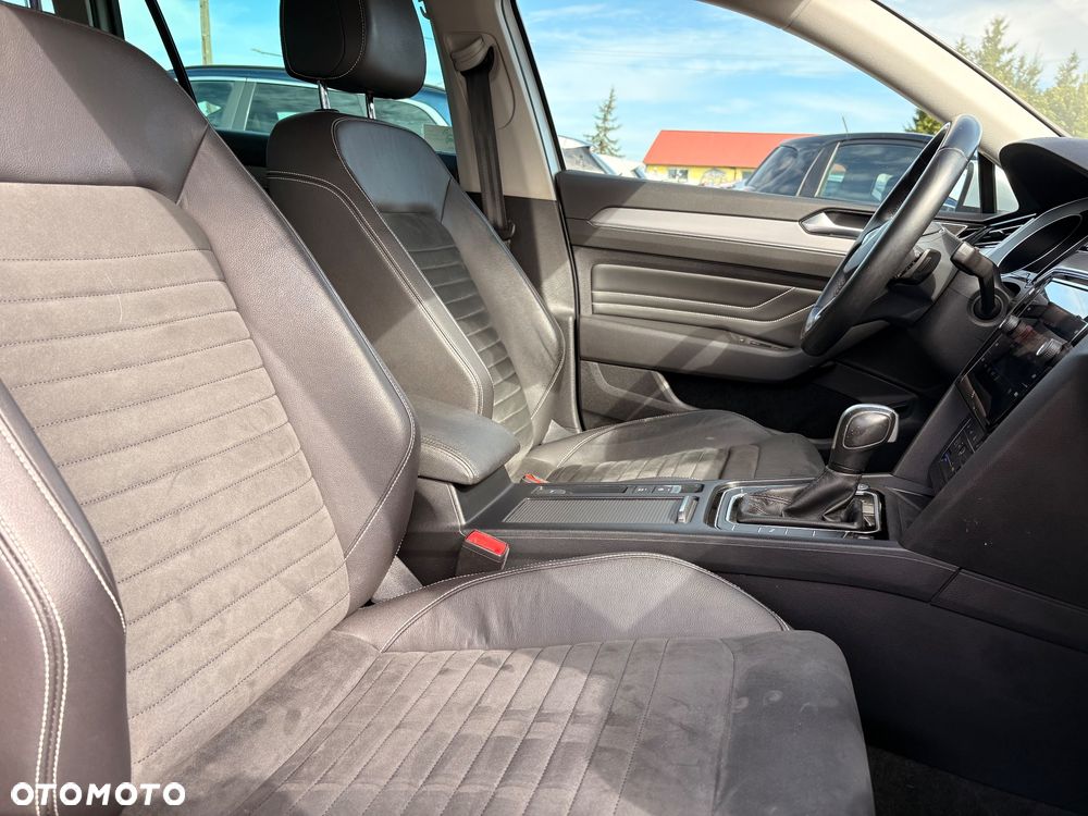 Volkswagen Passat 2.0 TDI EVO Elegance DSG - 25