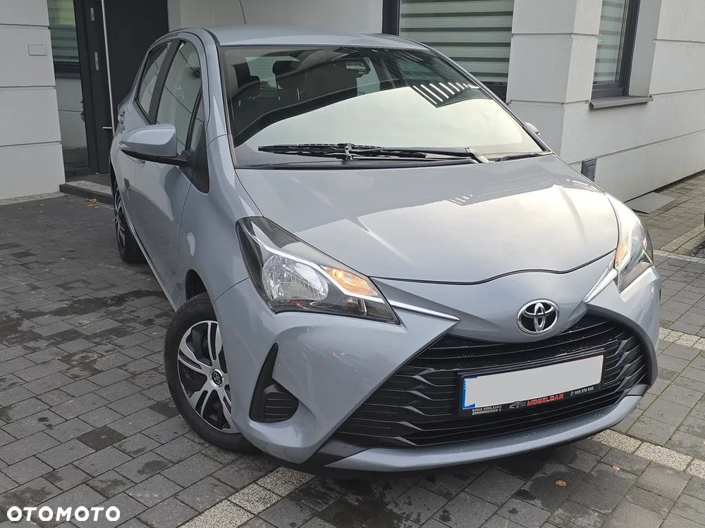 Toyota Yaris 1.5 Dynamic - 1