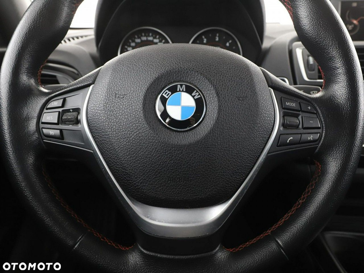 BMW Seria 1 - 21