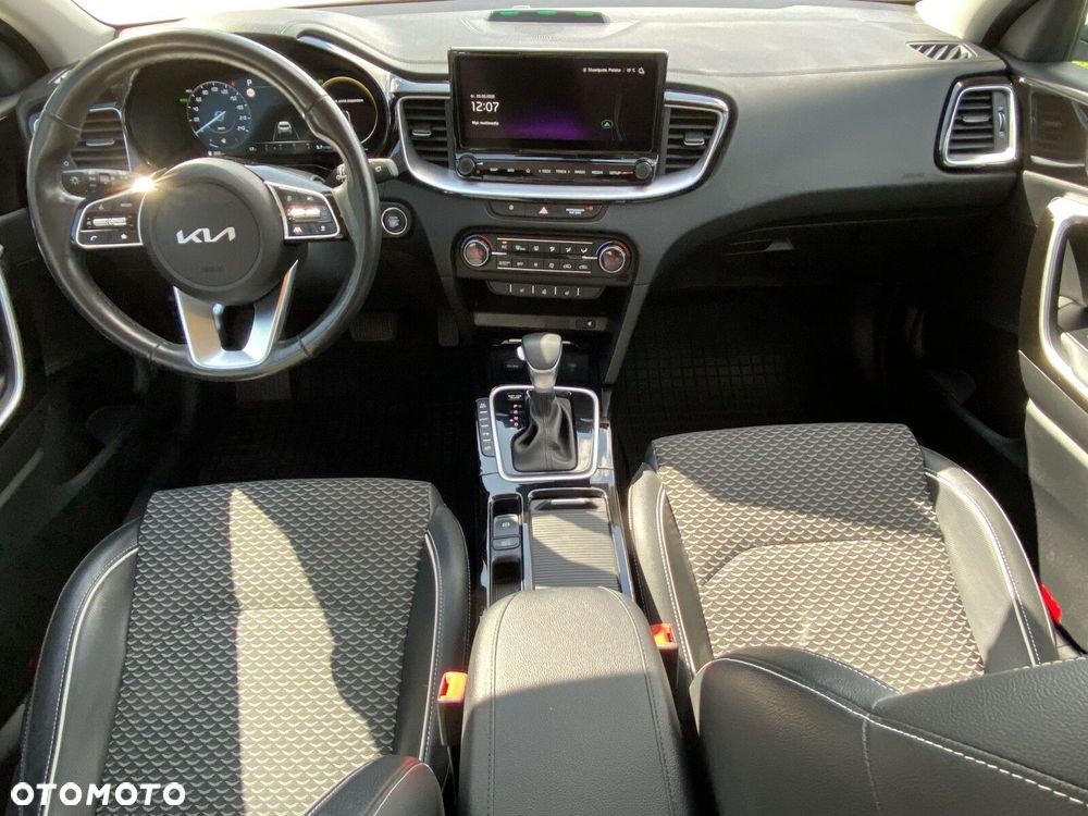 Kia XCeed - 14