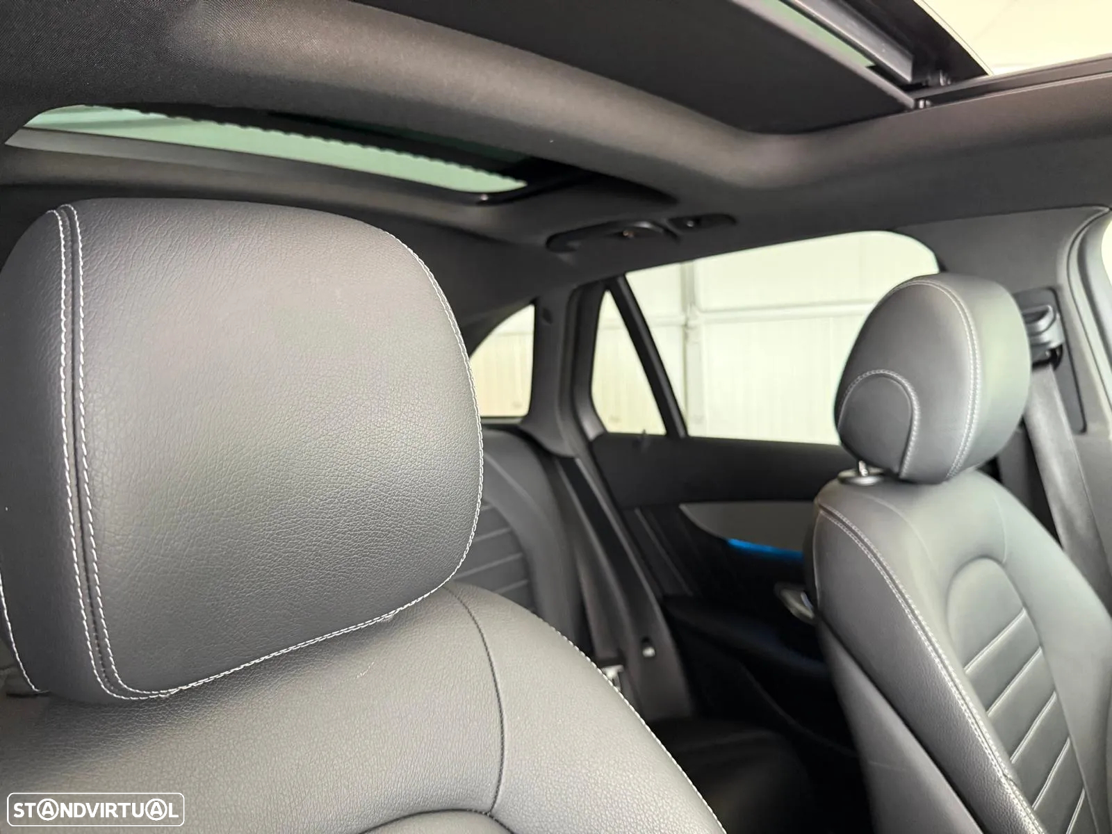 Mercedes-Benz GLC 250 d 4Matic 9G-TRONIC AMG Line - 51