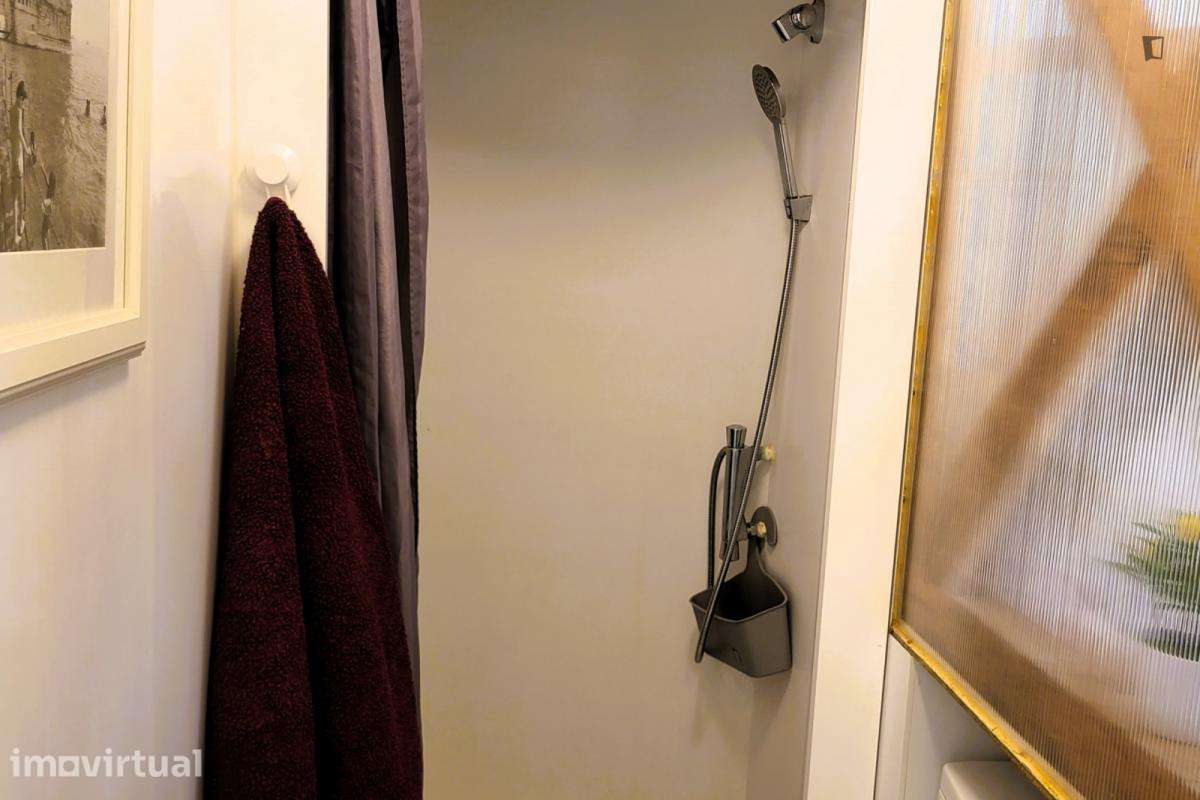 Quarto - localizado em Baixa Lisbon - Grande imagem: 5/12
