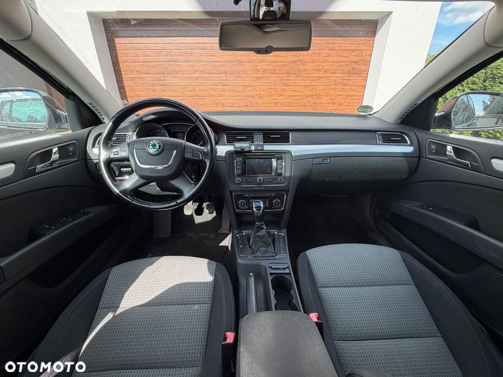 Skoda Superb - 16