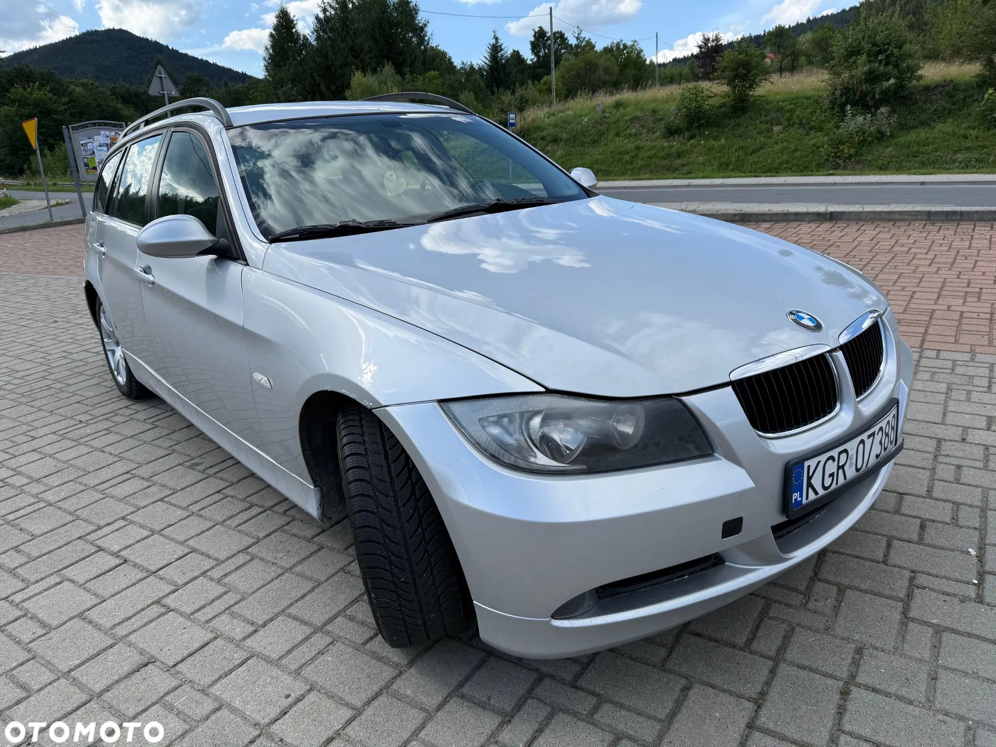 BMW Seria 3 320d DPF Touring - 1