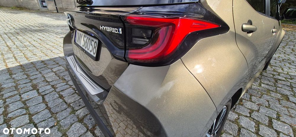 Toyota Yaris Hybrid 1.5 Executive - 33