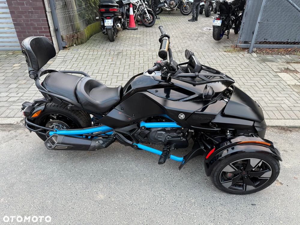 Can-Am Spyder - 4
