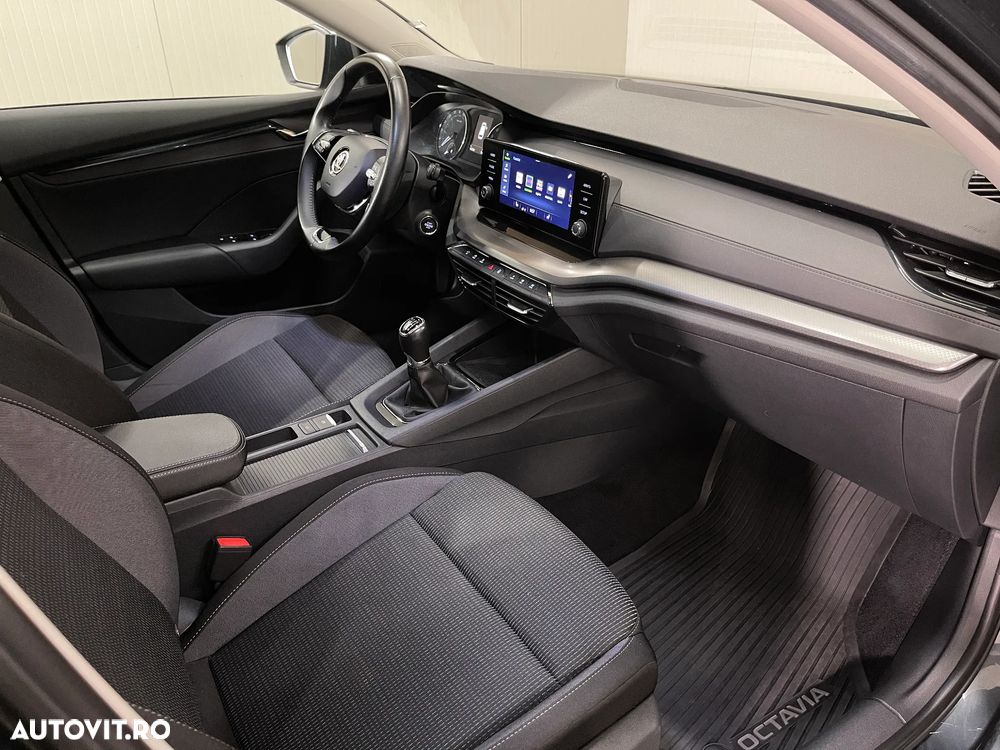 Skoda Octavia 2.0 TDI Ambition - 11