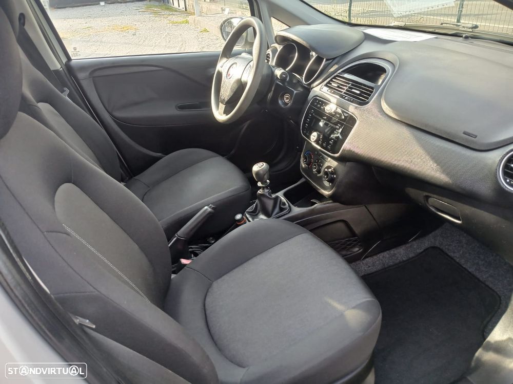 Fiat Grande Punto - 2