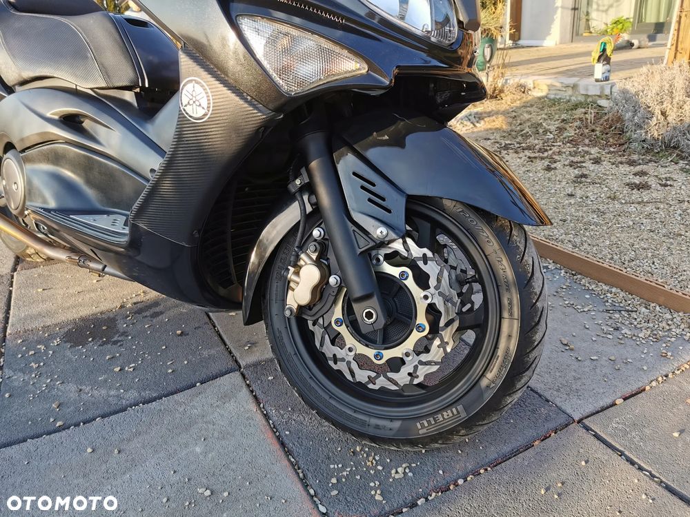 Yamaha Tmax - 18