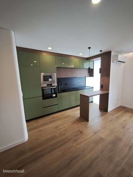 Venda de Apartamento T2 - Grande imagem: 2/12