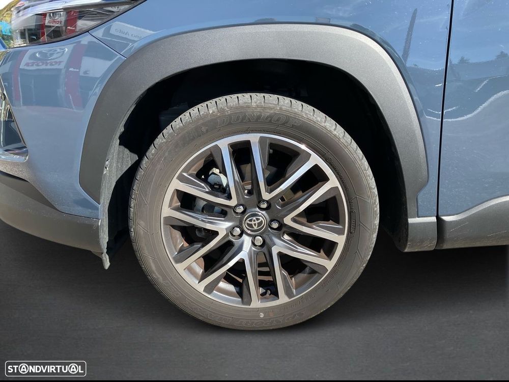 Toyota Corolla Cross 1.8 Hybrid Luxury - 17