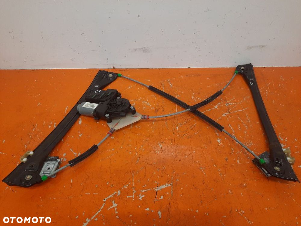 VOLKSWAGEN POLO IV 05-09 PODNOŚNIK SZYBY PRZÓD PRAWY 6Y2959801 BMD