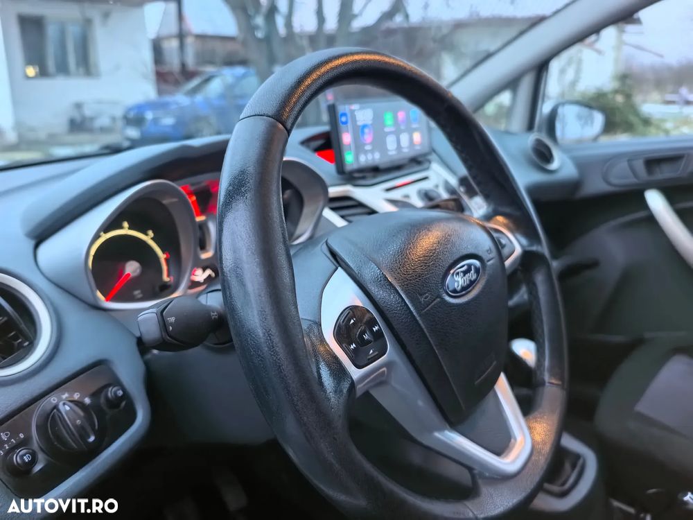 Ford Fiesta - 11