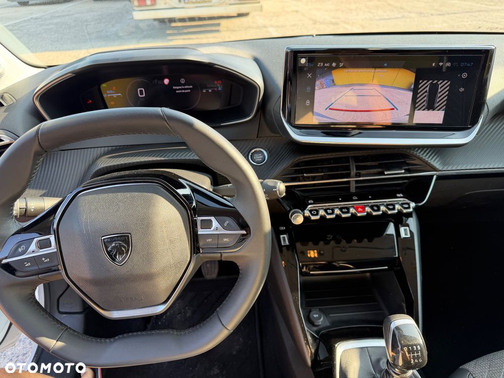 Peugeot 208 Benzin 100 Allure - 7
