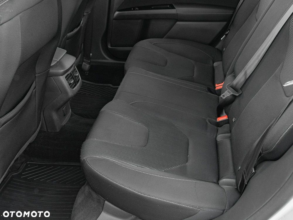 Ford Mondeo 2.0 EcoBlue Titanium - 24