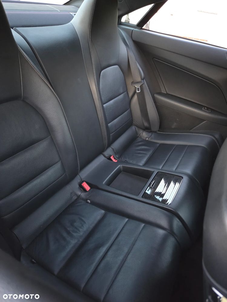 Mercedes-Benz Klasa E 250 CDI DPF BlueEFFICIENCY 7G-TRONIC Avantgarde - 14