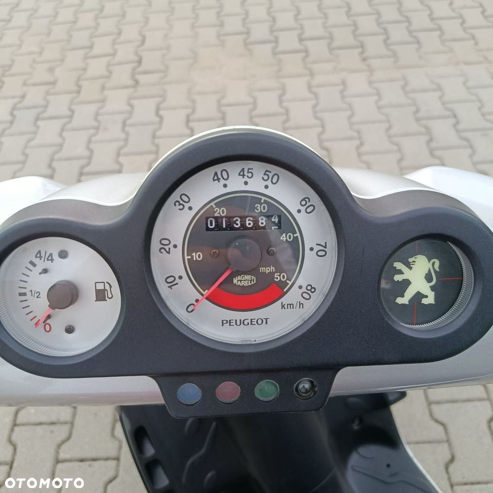 Peugeot Speedfight - 8