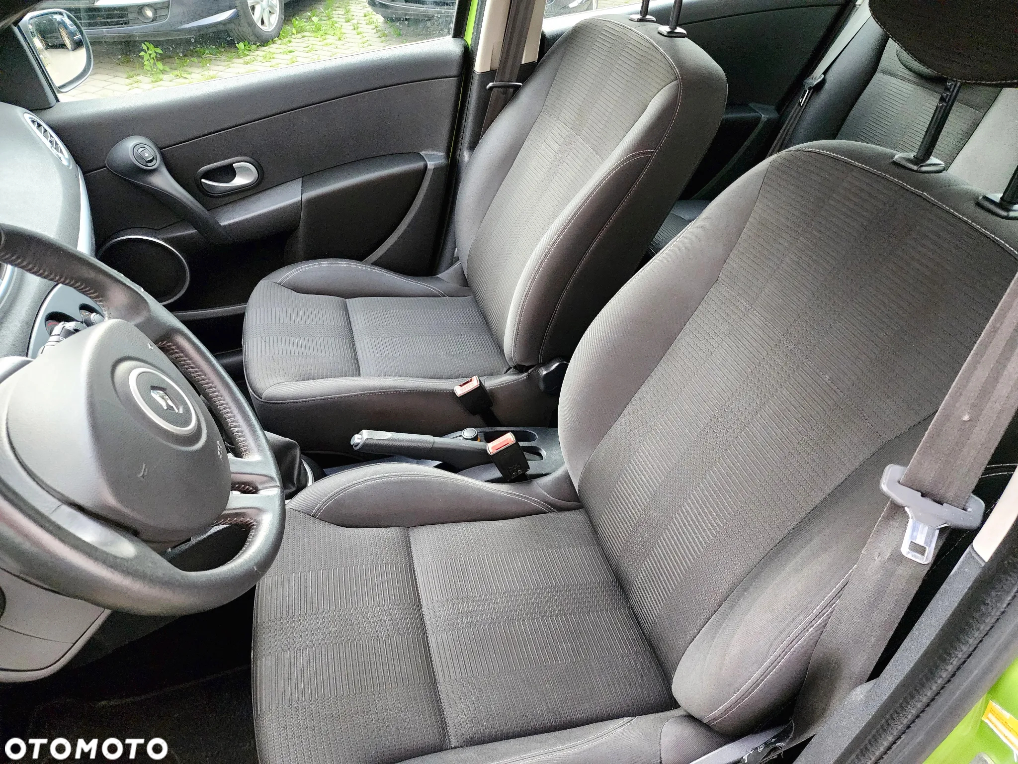 Renault Clio 1.2 16V Dynamique - 25