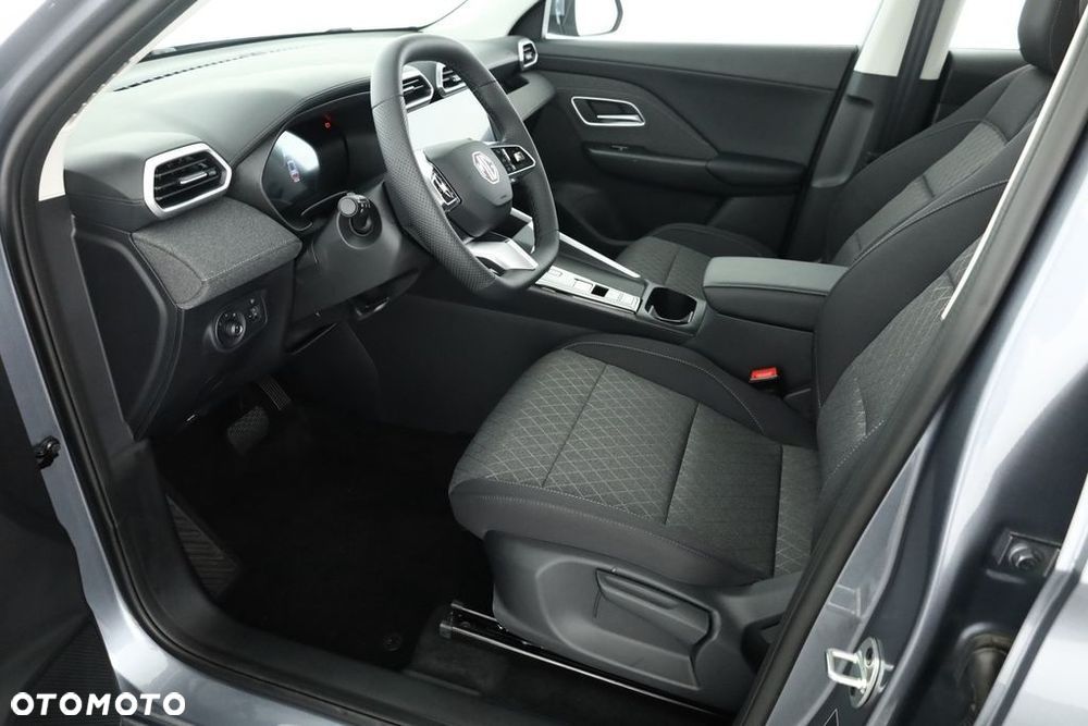 MG ZS - 12