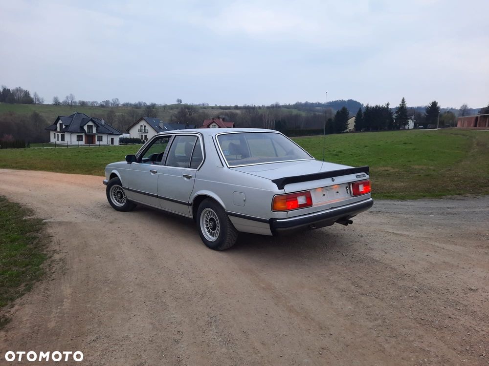 BMW Seria 7 728 i - 7