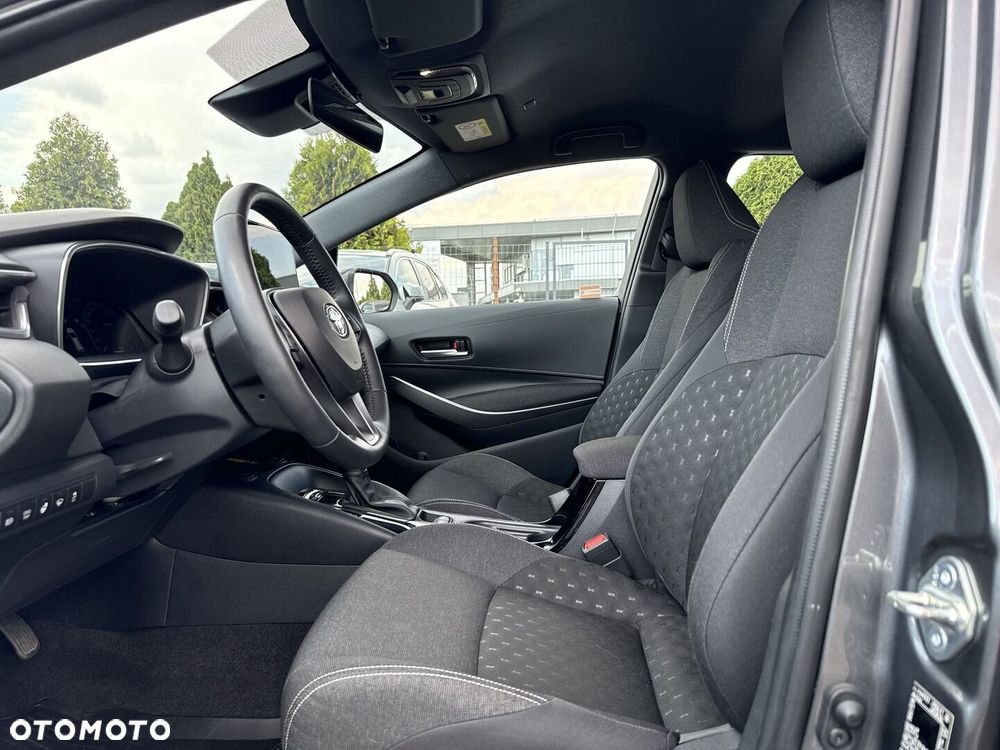 Toyota Corolla 1.8 Hybrid Comfort - 17