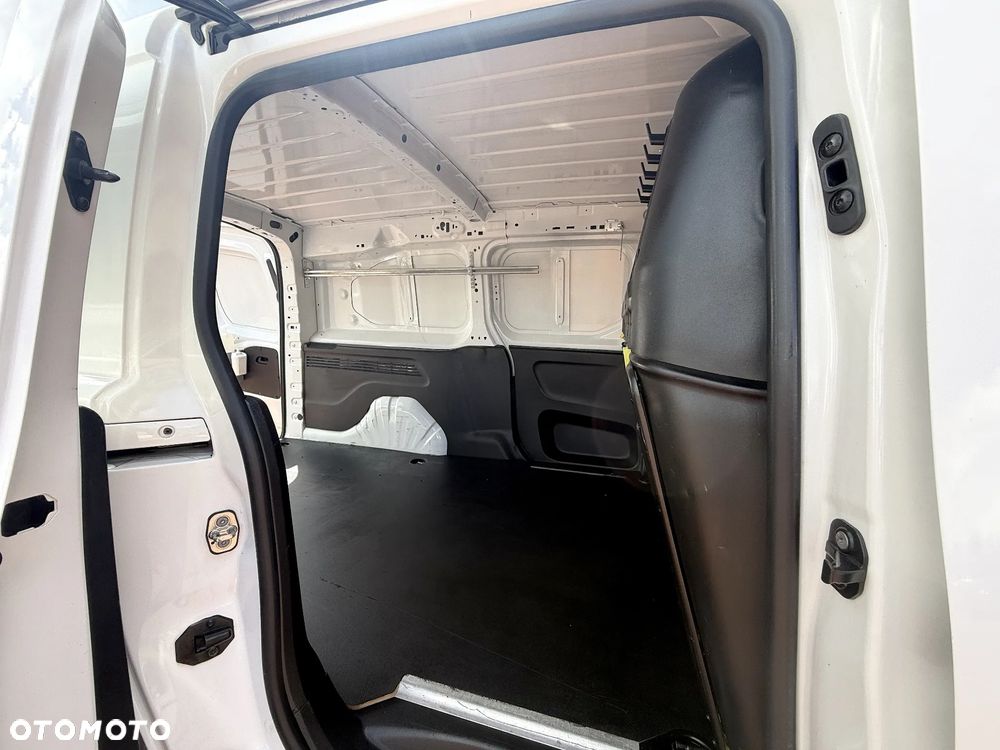 Opel COMBO LONG XL 3 OSOBY *NOWY SILNIK* ŁADOWNOŚC 852 KG HAK 1000KG SERWISOWANY F VAT 23% BOCZNE DZWI TEMPOMAT - 33