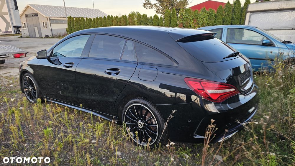 Mercedes-Benz CLA 200 d AMG Line - 4