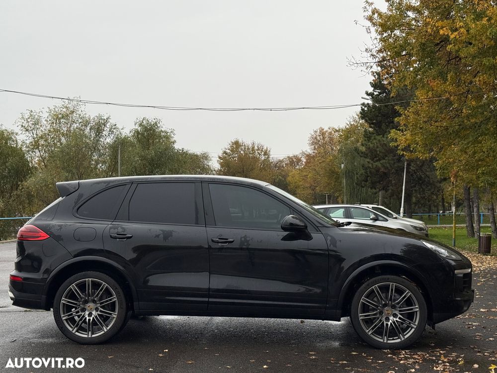 Porsche Cayenne - 20