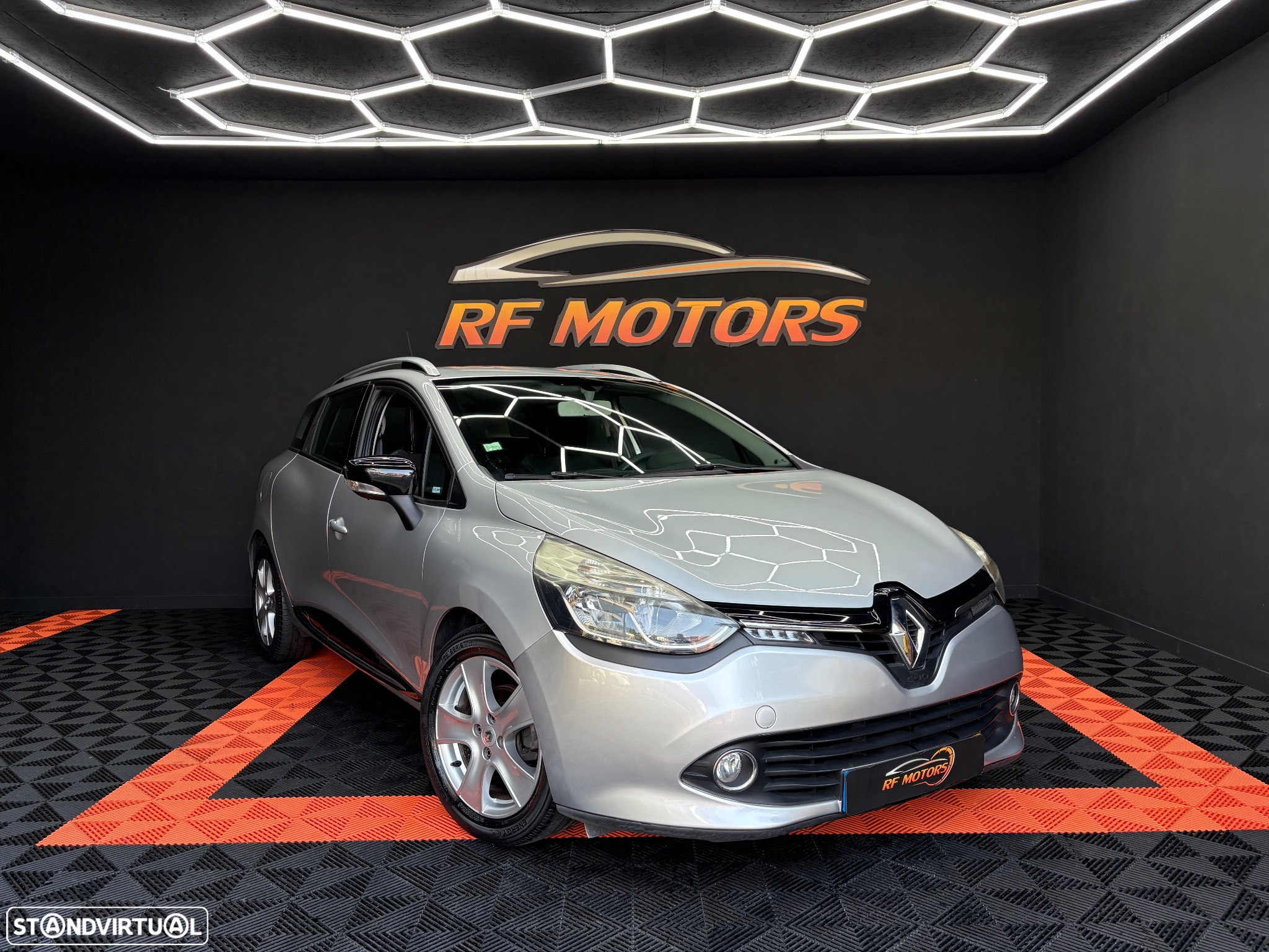 Renault Clio Sport Tourer 0.9 TCE Limited - 3