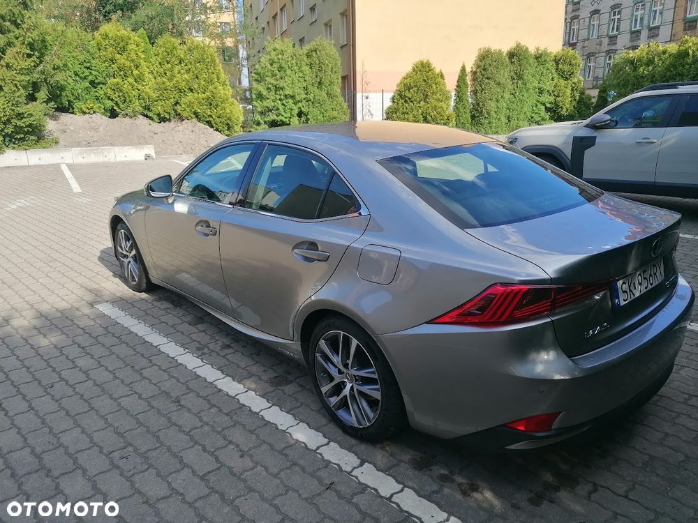 Lexus IS 300h Elegance - 5