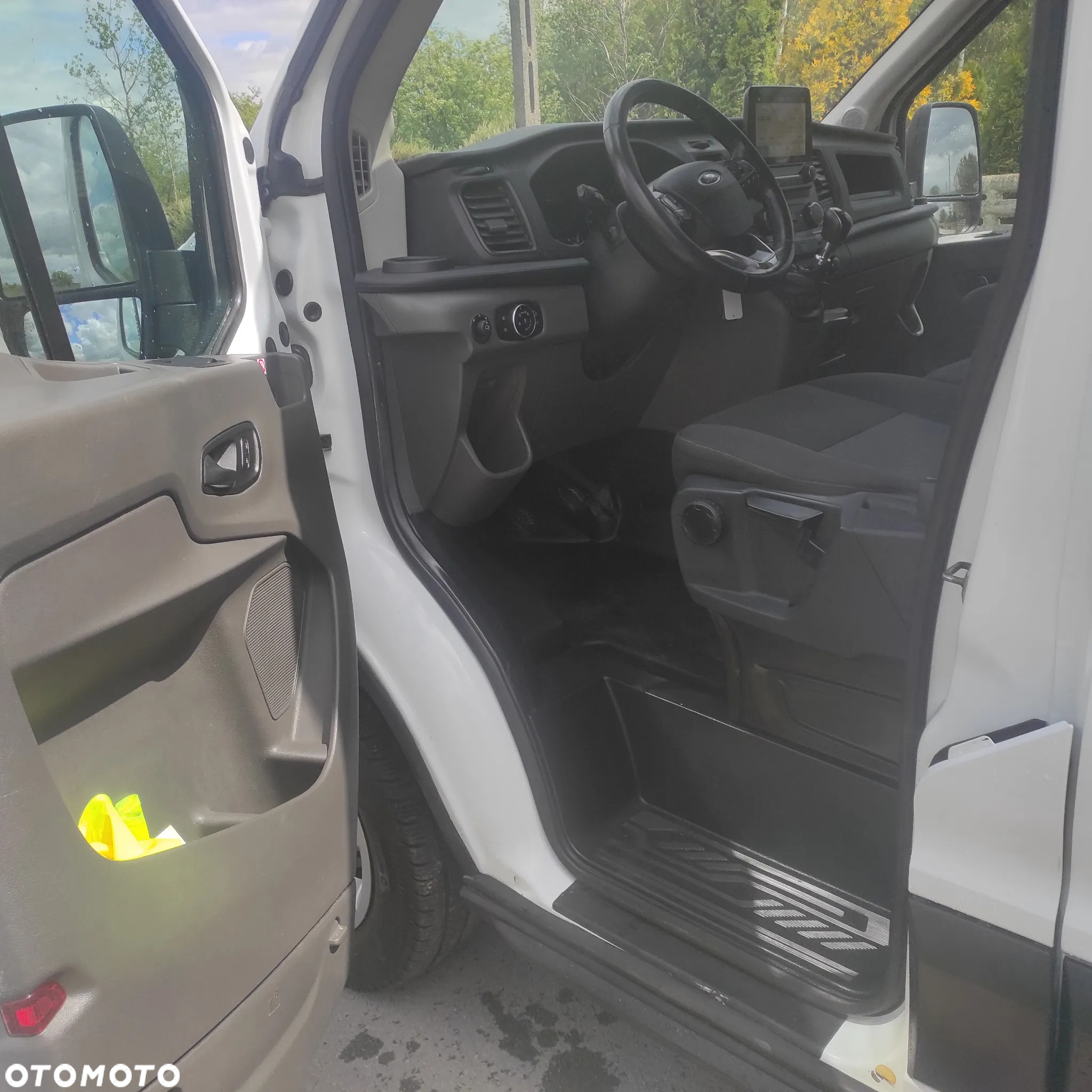 Ford Transit - 11