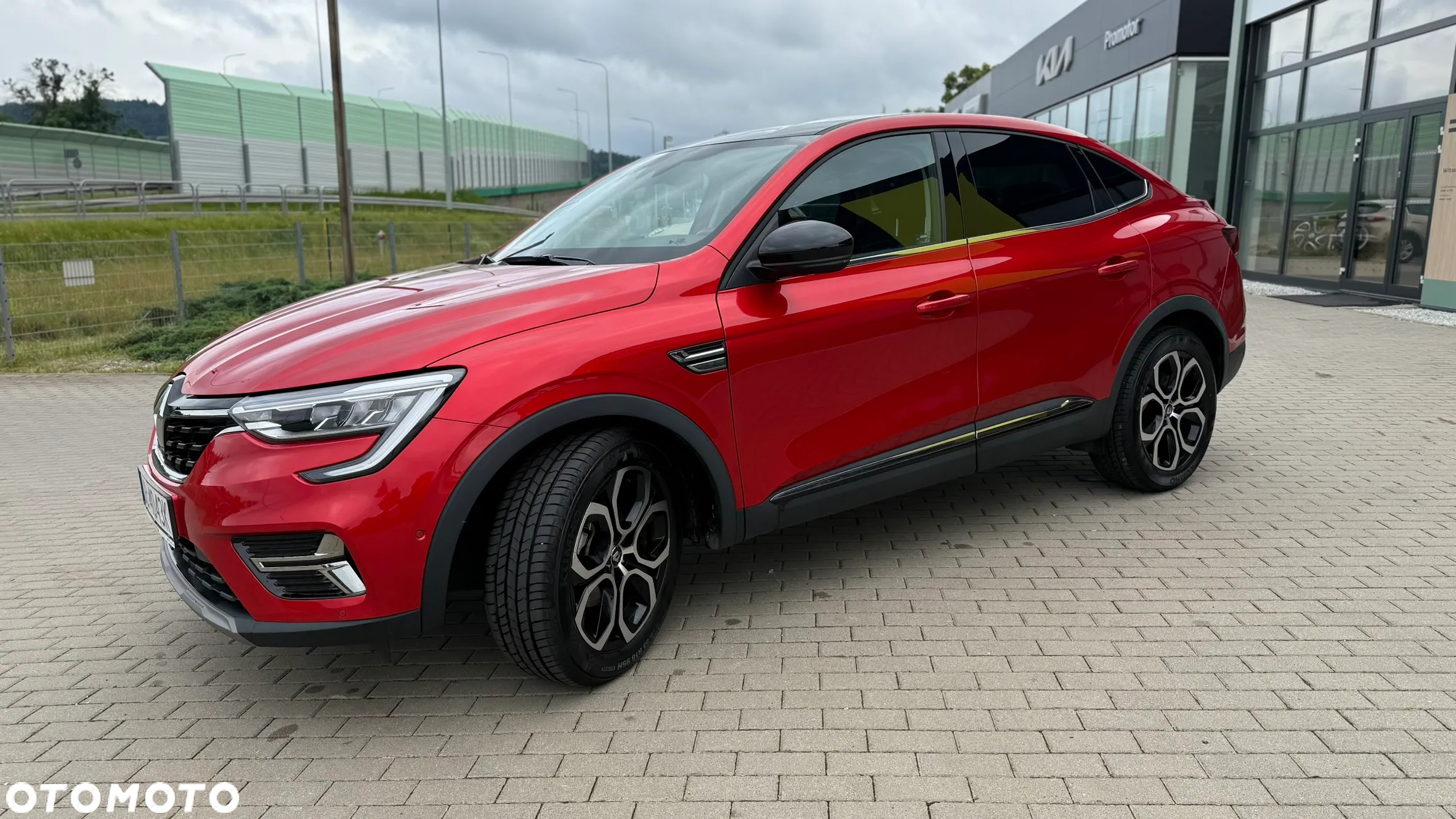 Renault Arkana 1.6 E-TECH Intens MMT - 9