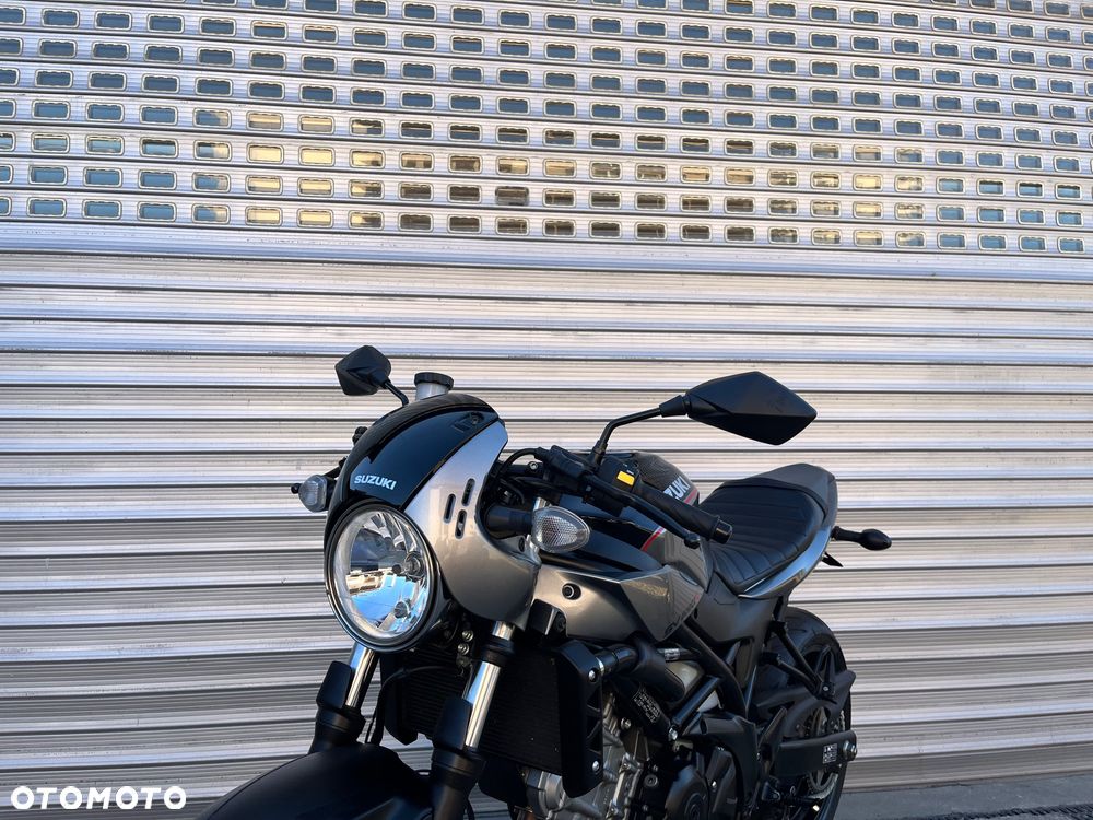 Suzuki SV - 16
