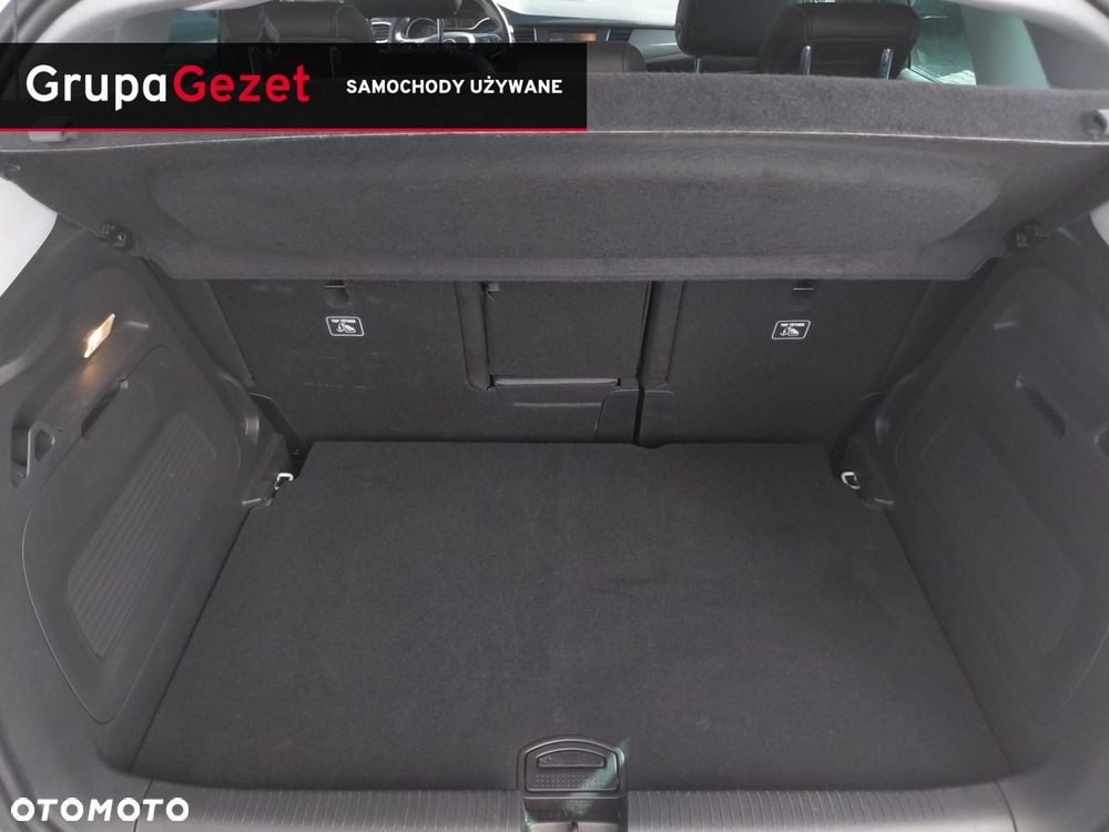 Opel Crossland - 12