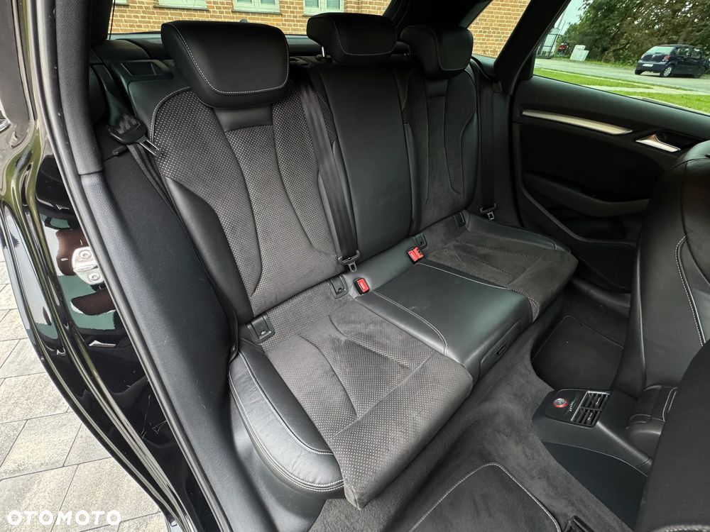 Audi A3 Sportback 2.0 TDI S tronic S line Sportpaket - 15