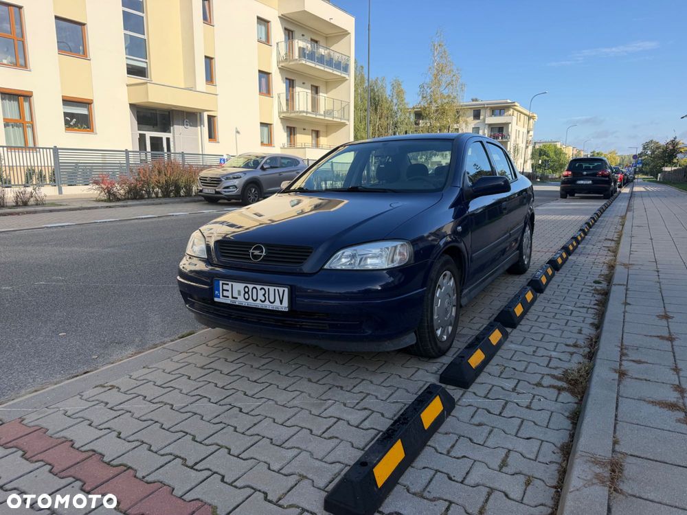 Opel Astra - 1
