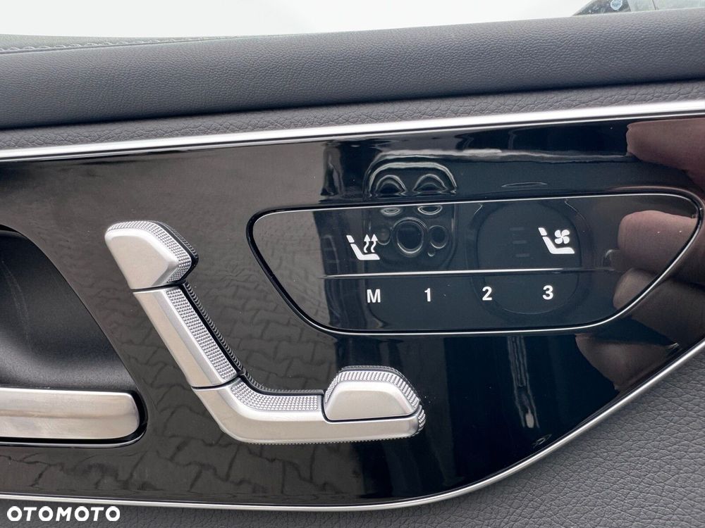 Mercedes-Benz GLC - 26