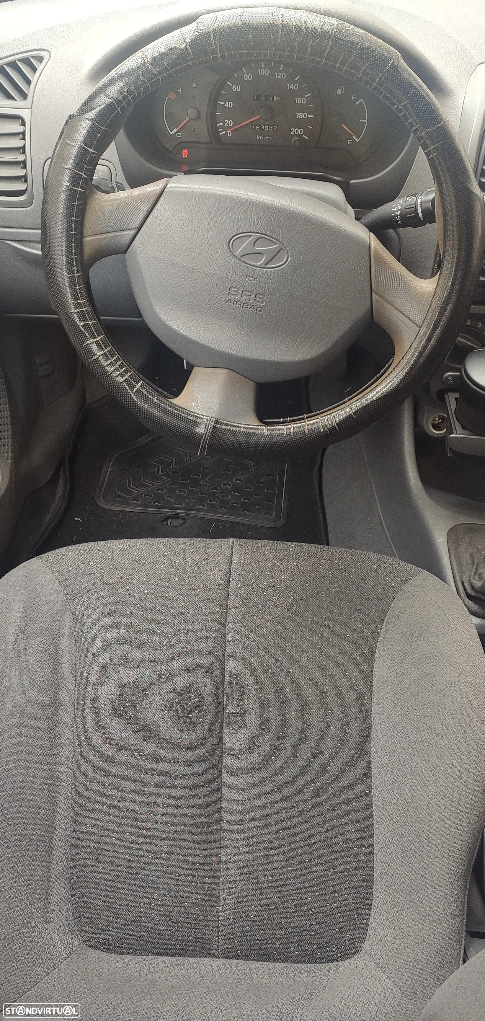 Hyundai Accent 1.3 GL - 10