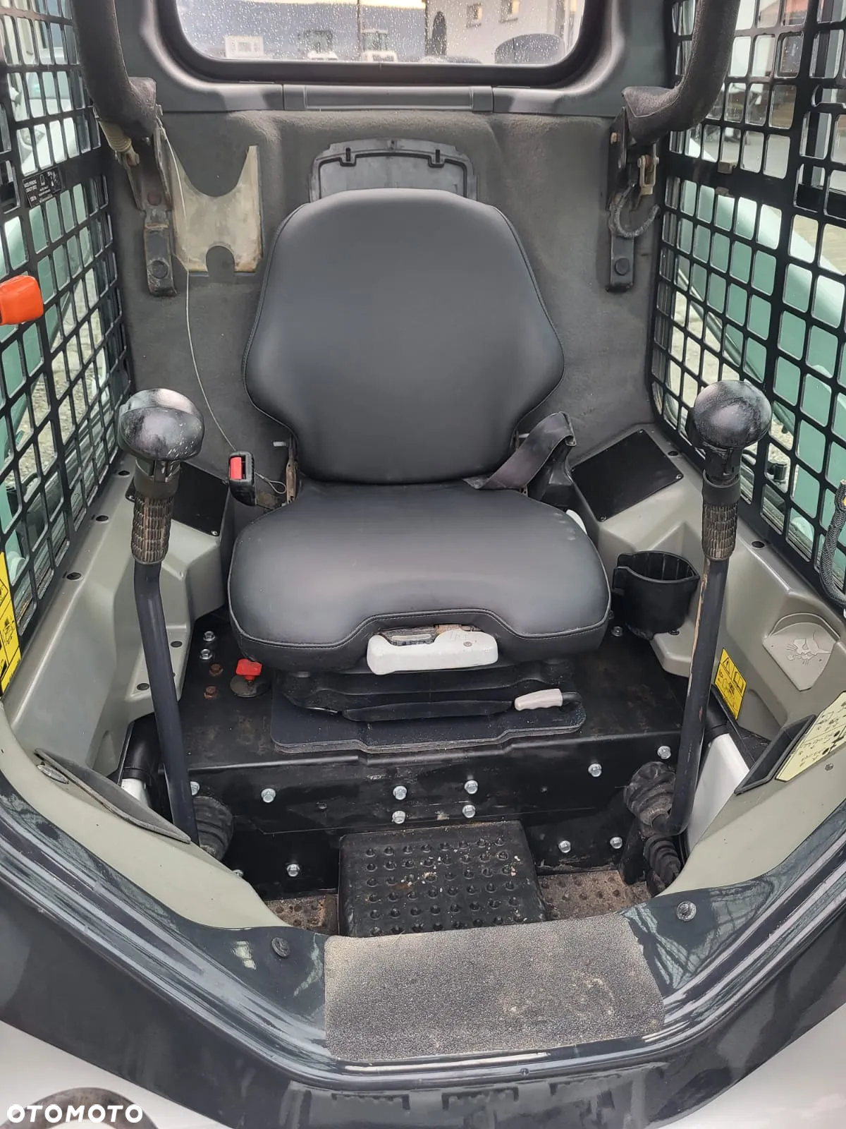 Bobcat S450 - 24
