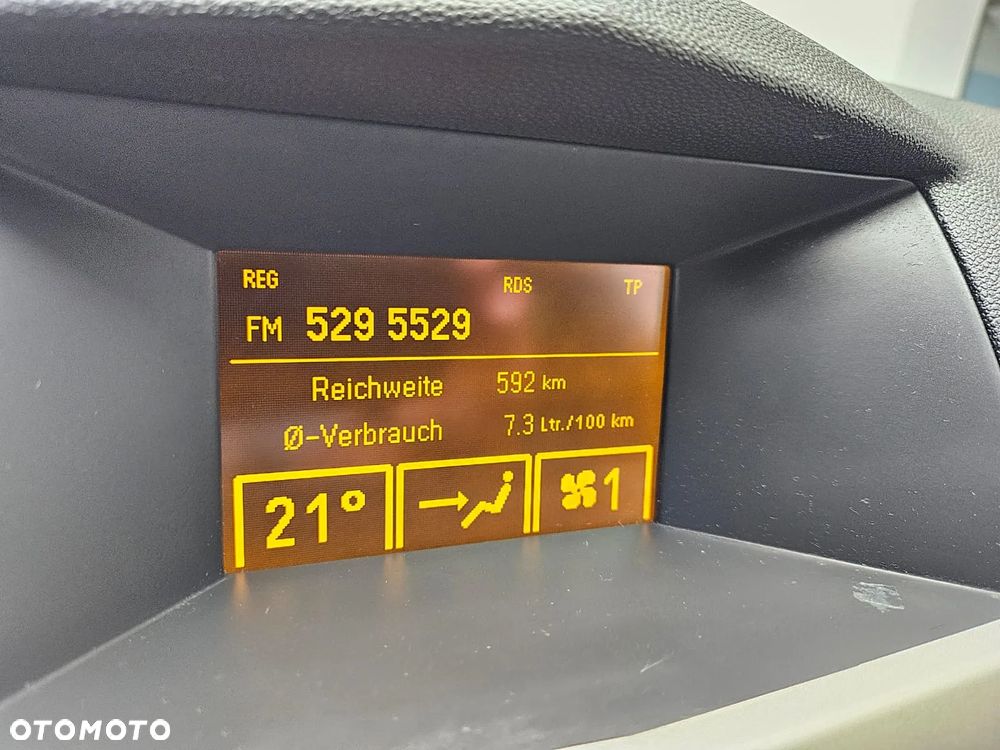 Opel Astra GTC 1.6 Innovation - 18