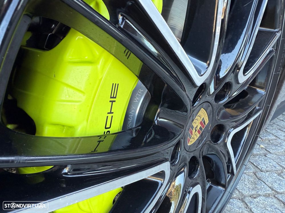 Porsche Panamera Sport Turismo 4 E-Hybrid - 8