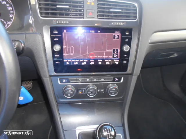 VW Golf 1.6 TDI Confortline - 10
