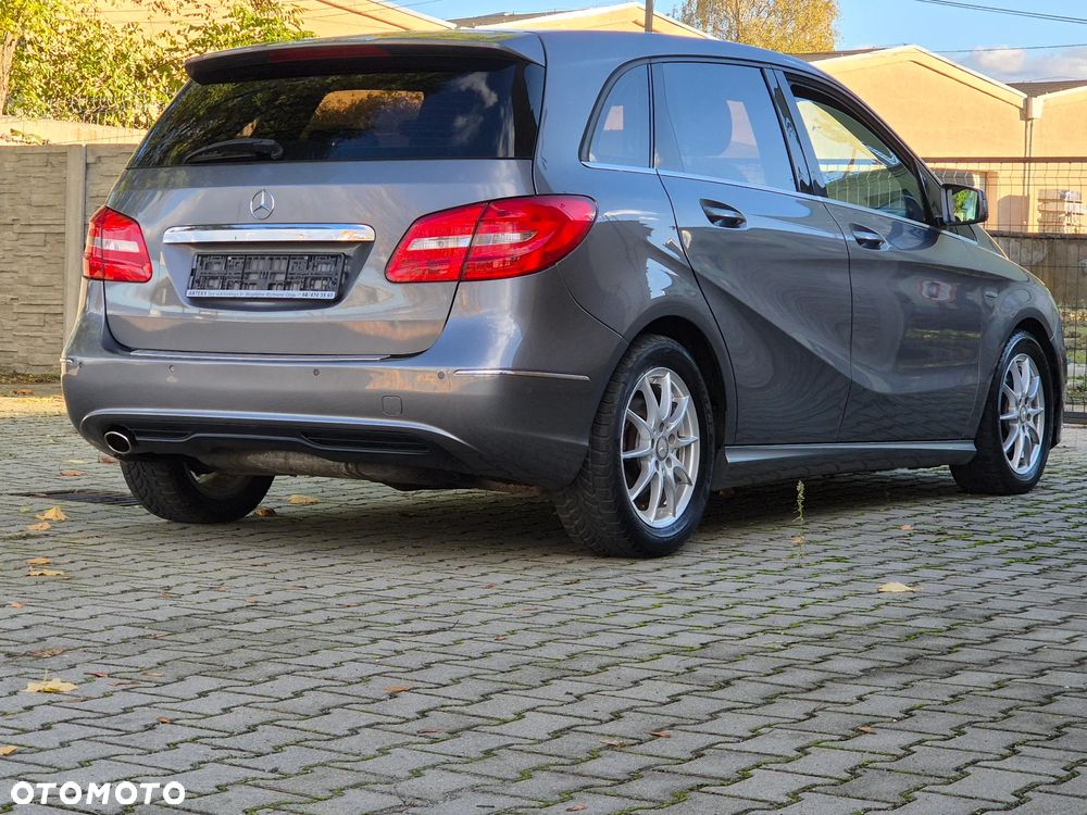 Mercedes-Benz Klasa B 200 BlueEFFICIENCY EDITION 1 - 8