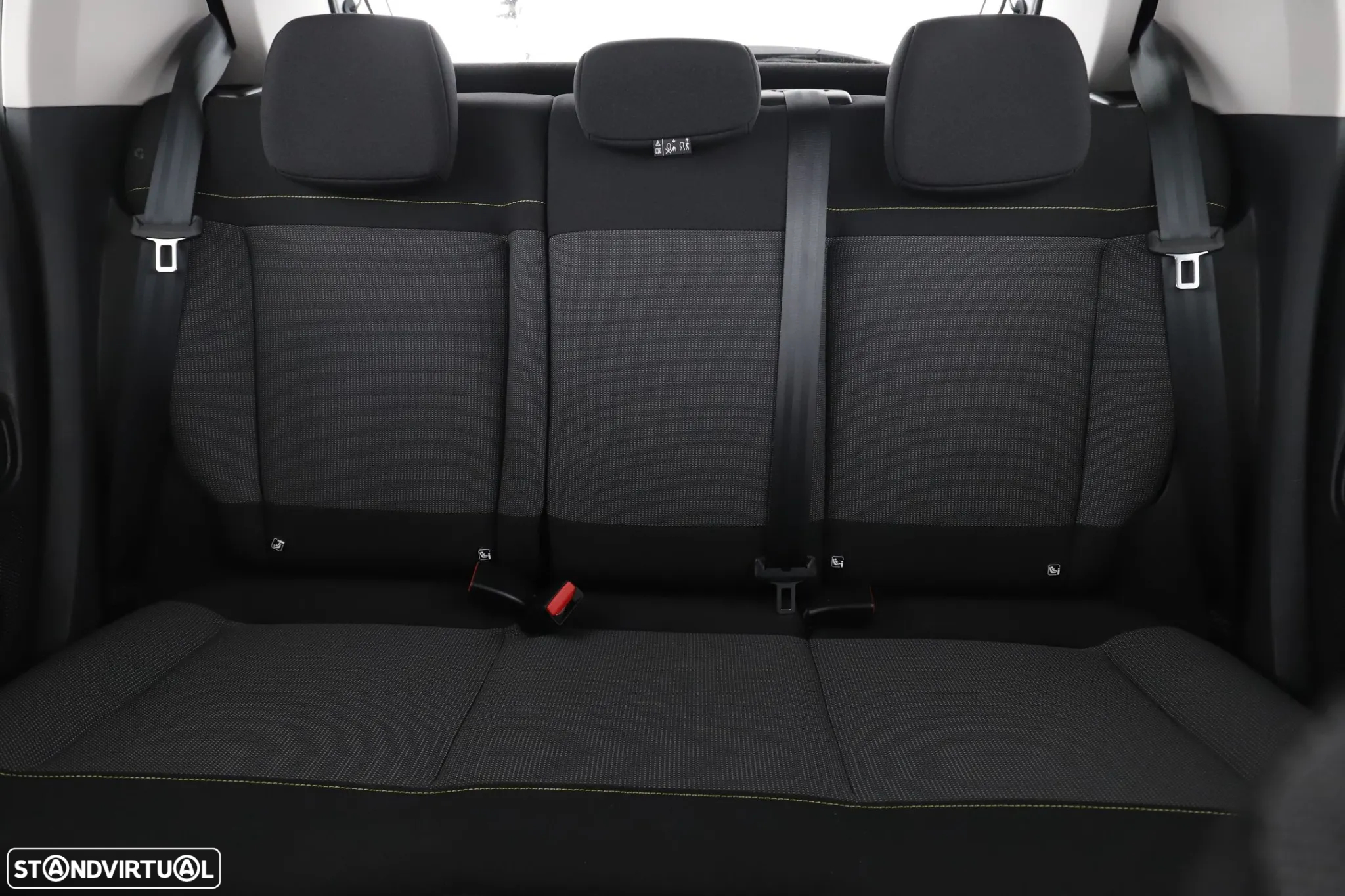 Citroën C3 1.2 PureTech Shine - 8