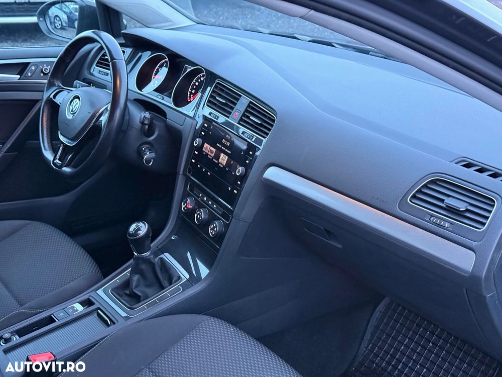 Volkswagen Golf 1.0 TSI OPF Comfortline - 12