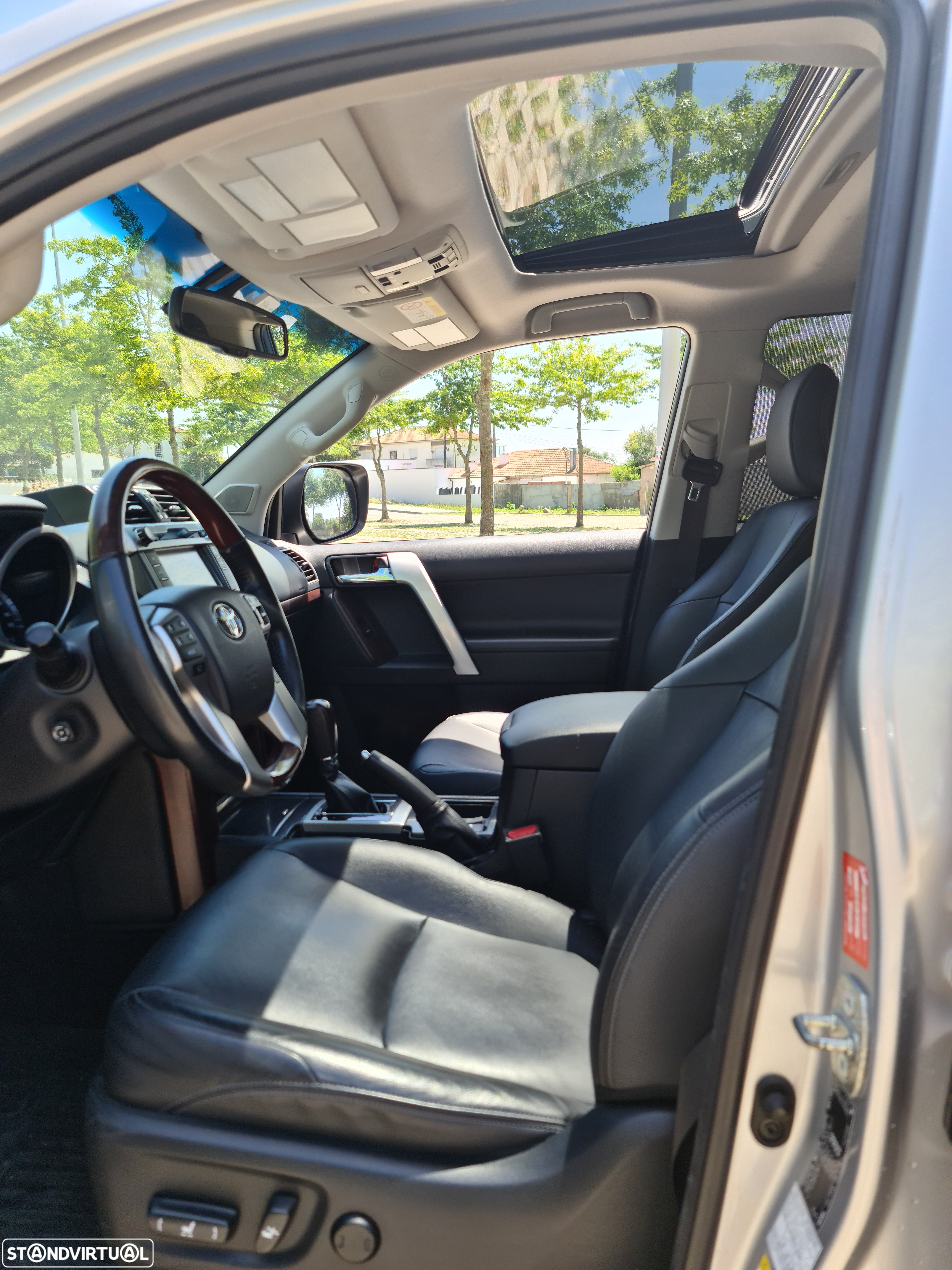Toyota Land Cruiser Prado - 31