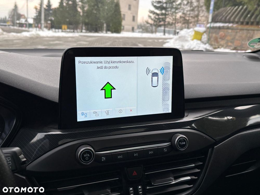 Ford Focus 1.0 EcoBoost Start-Stopp-System ST-LINE DESIGN - 15