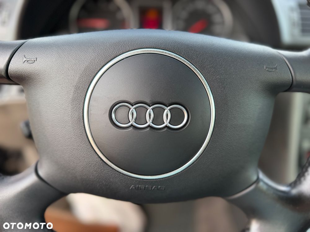Audi A4 Avant - 16