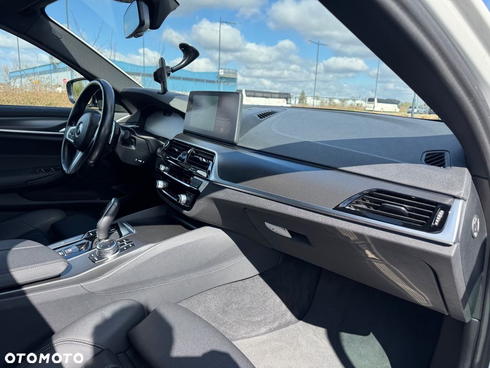 BMW Seria 5 520d xDrive mHEV M Sport sport - 15